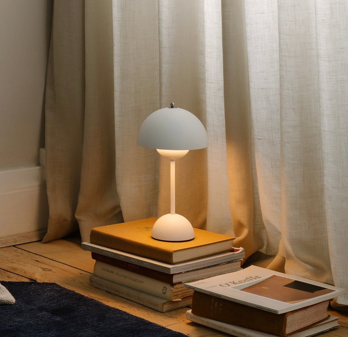 Icon Lite – Portabel Designlampa i Flowerpot-stil med Dimbar LED & USB