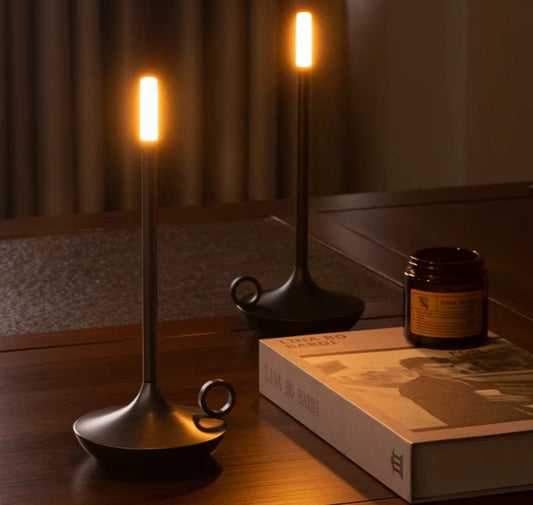 Candlelight Touch – Stilren LED-lampa med Ljus som Levande Ljus
