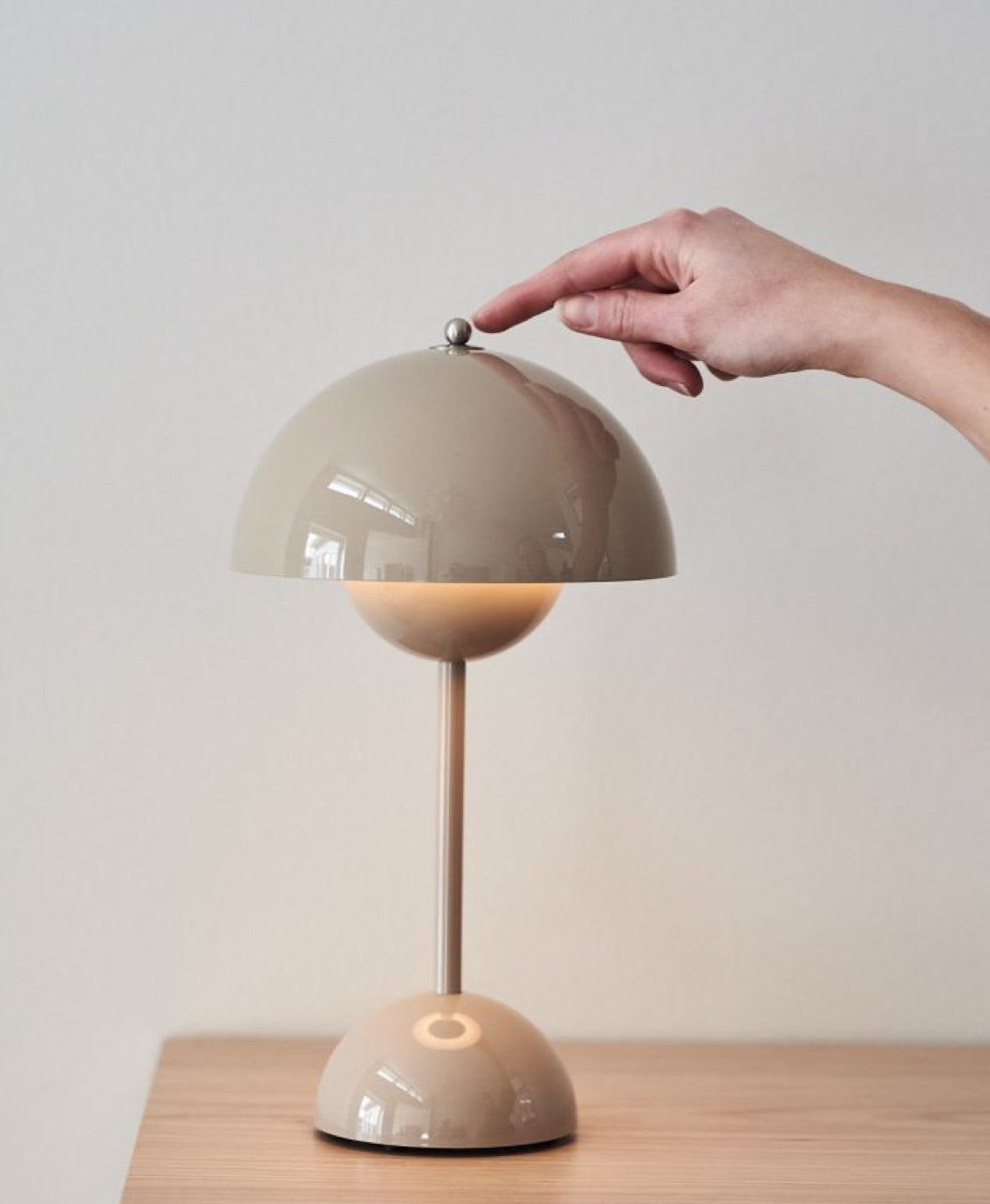 Icon Lite – Portabel Designlampa i Flowerpot-stil med Dimbar LED & USB