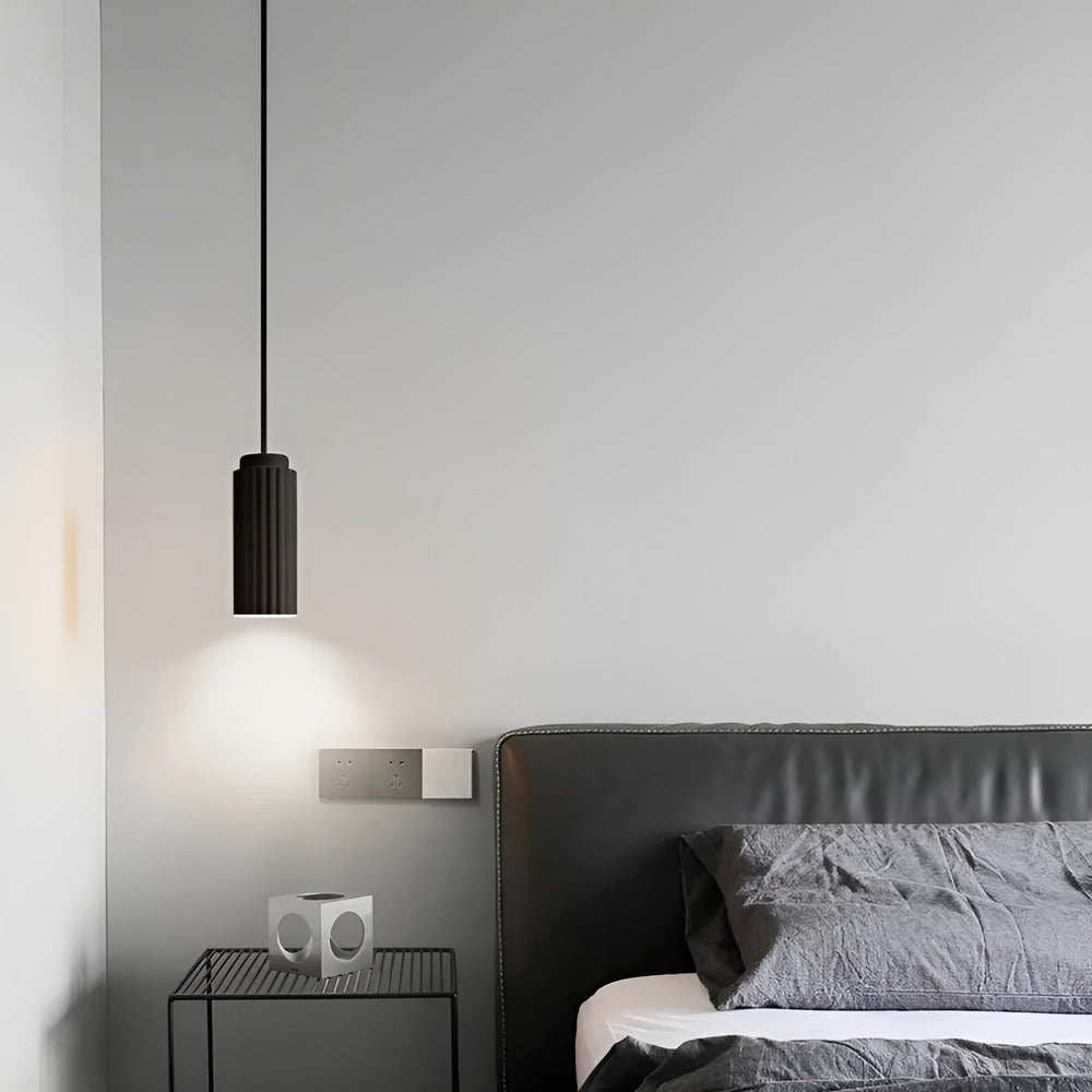 Lunava – Skandinavisk Taklampa i Glas & Metall